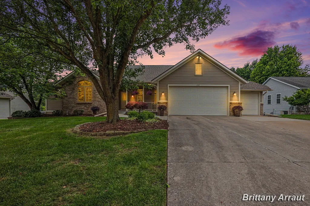 2289 Pheasant Avenue NW Walker City MI 49534