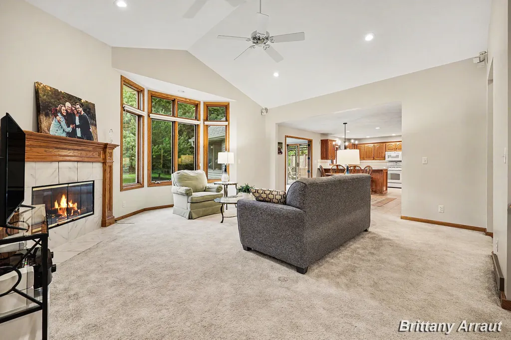 2289 Pheasant Avenue NW Walker City MI 49534