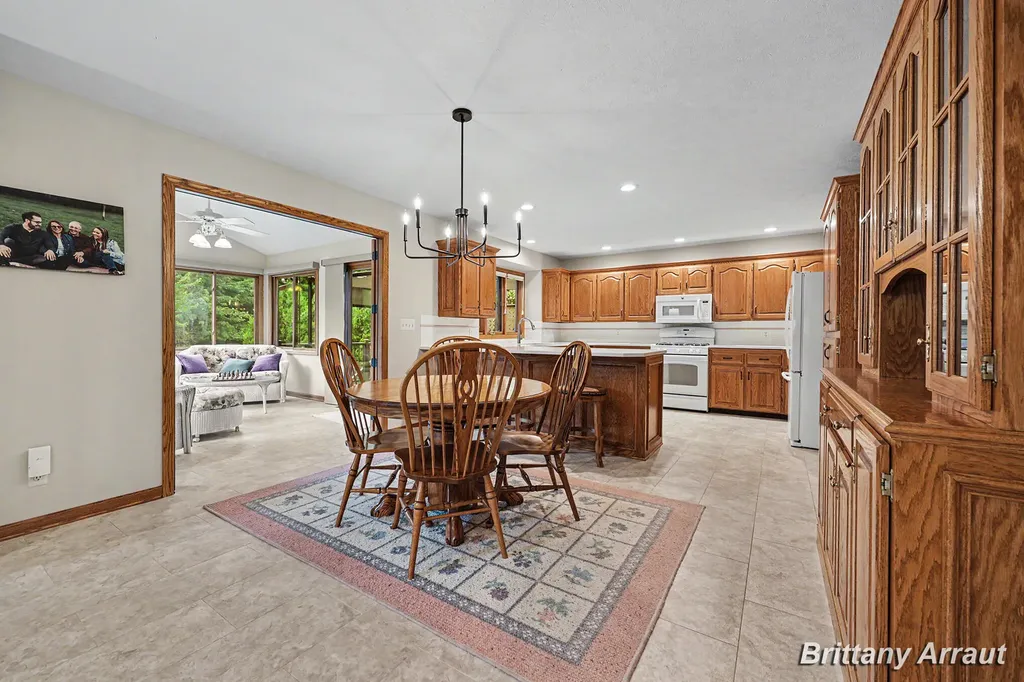 2289 Pheasant Avenue NW Walker City MI 49534