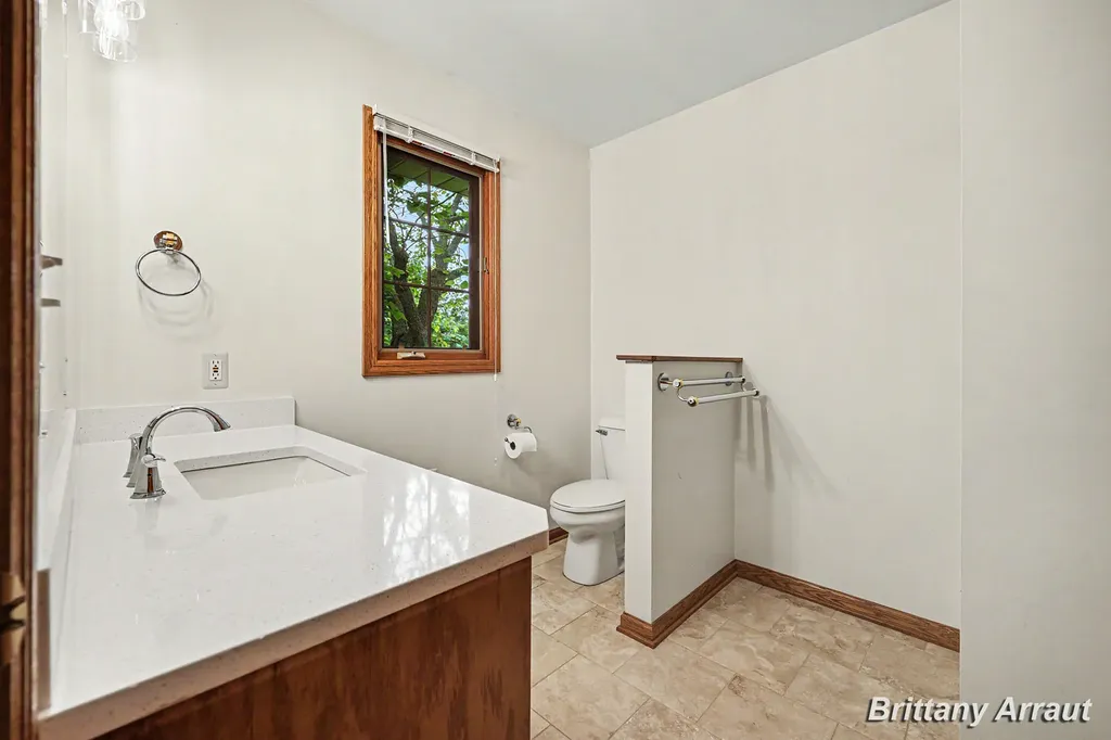 2289 Pheasant Avenue NW Walker City MI 49534