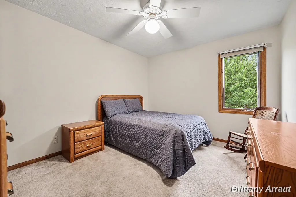 2289 Pheasant Avenue NW Walker City MI 49534