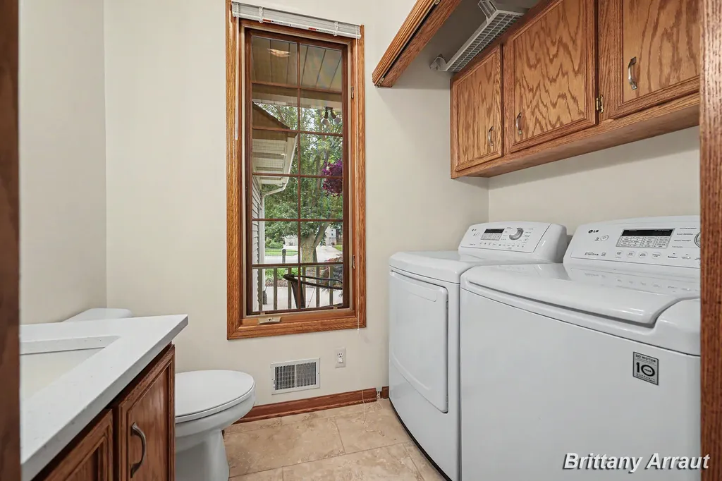 2289 Pheasant Avenue NW Walker City MI 49534