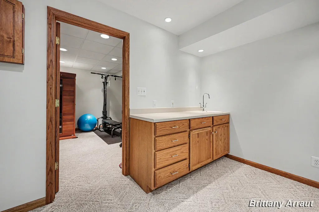 2289 Pheasant Avenue NW Walker City MI 49534