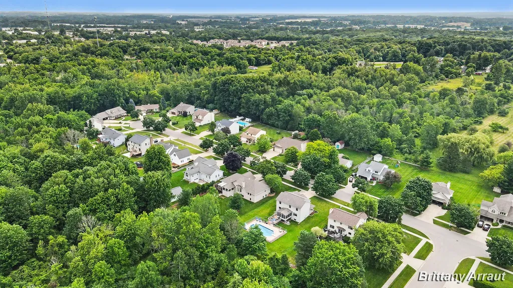 2289 Pheasant Avenue NW Walker City MI 49534