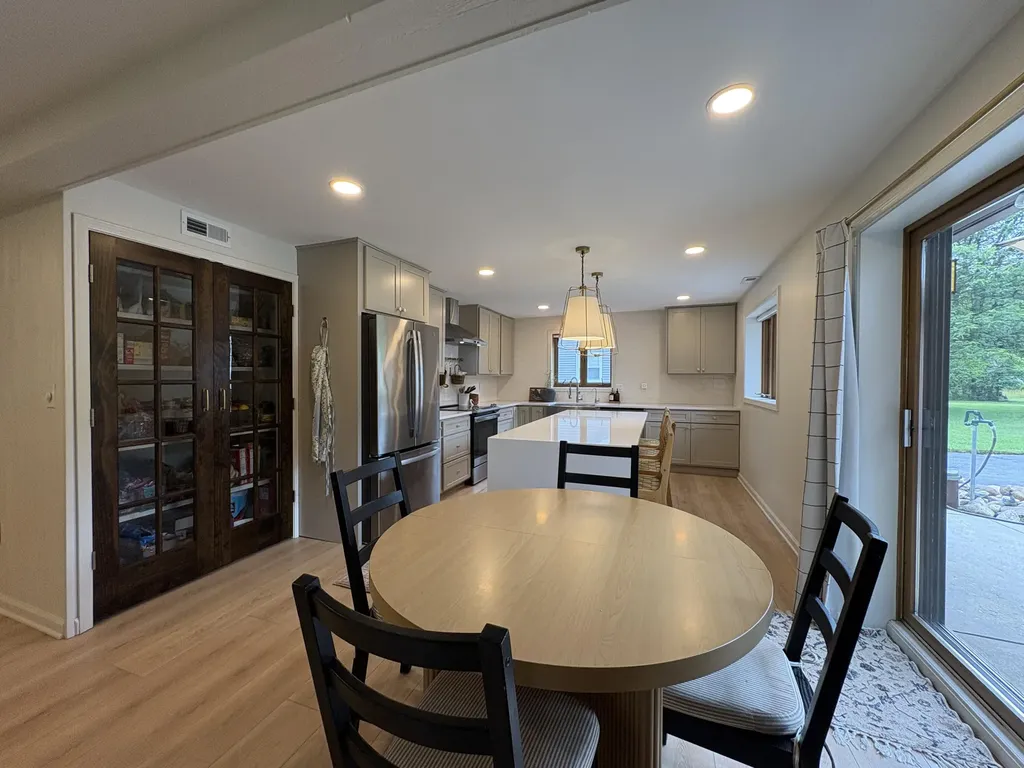 322 Maynard Avenue SW Walker City MI 49534