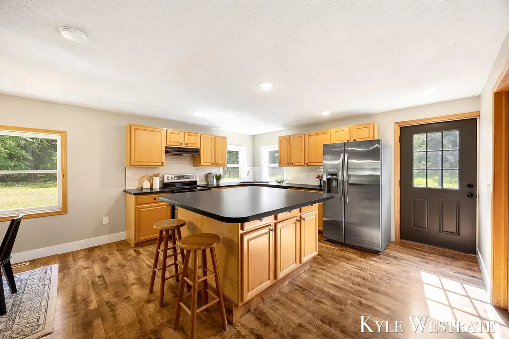 5953 S Newcosta Avenue Croton Township MI 49337