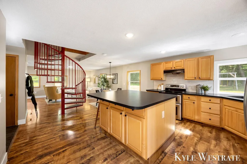 5953 S Newcosta Avenue Croton Township MI 49337
