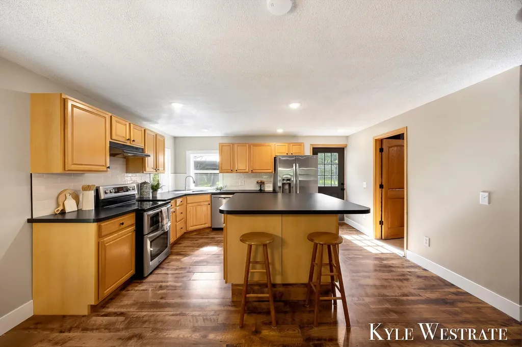 5953 S Newcosta Avenue Croton Township MI 49337