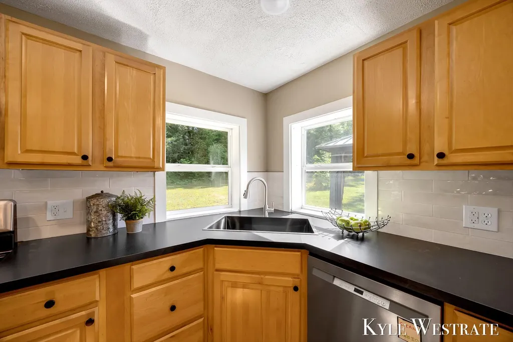 5953 S Newcosta Avenue Croton Township MI 49337