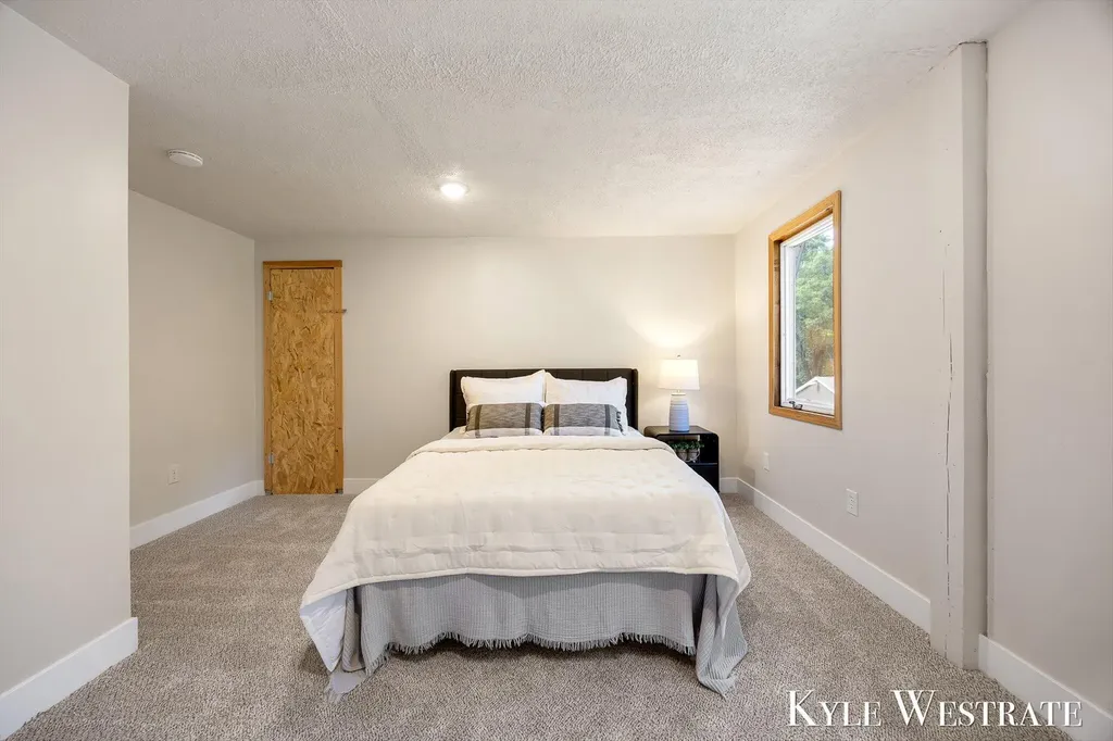 5953 S Newcosta Avenue Croton Township MI 49337