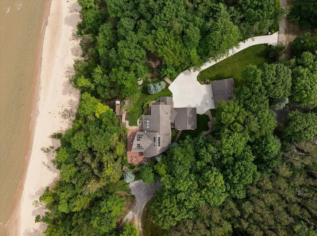8428 W Harrison Road Golden Township MI 49436