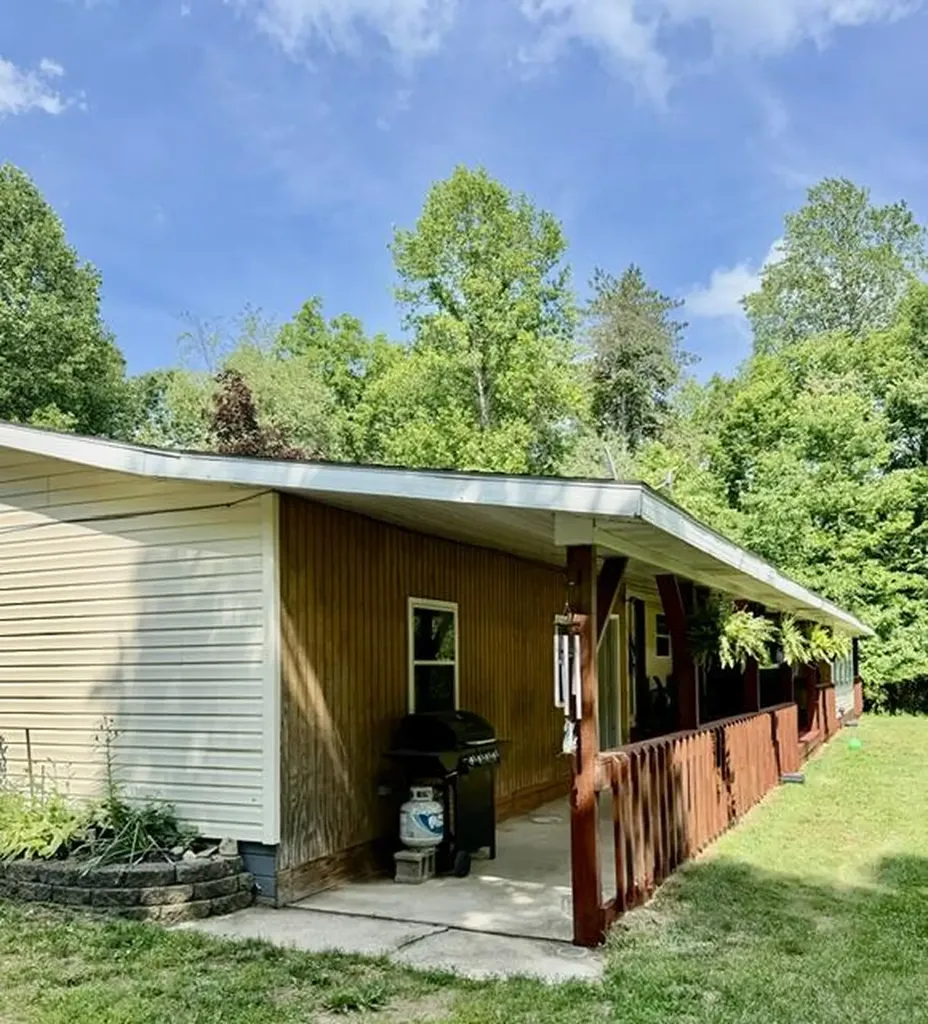 3130 134th Avenue Monterey Township MI 49328