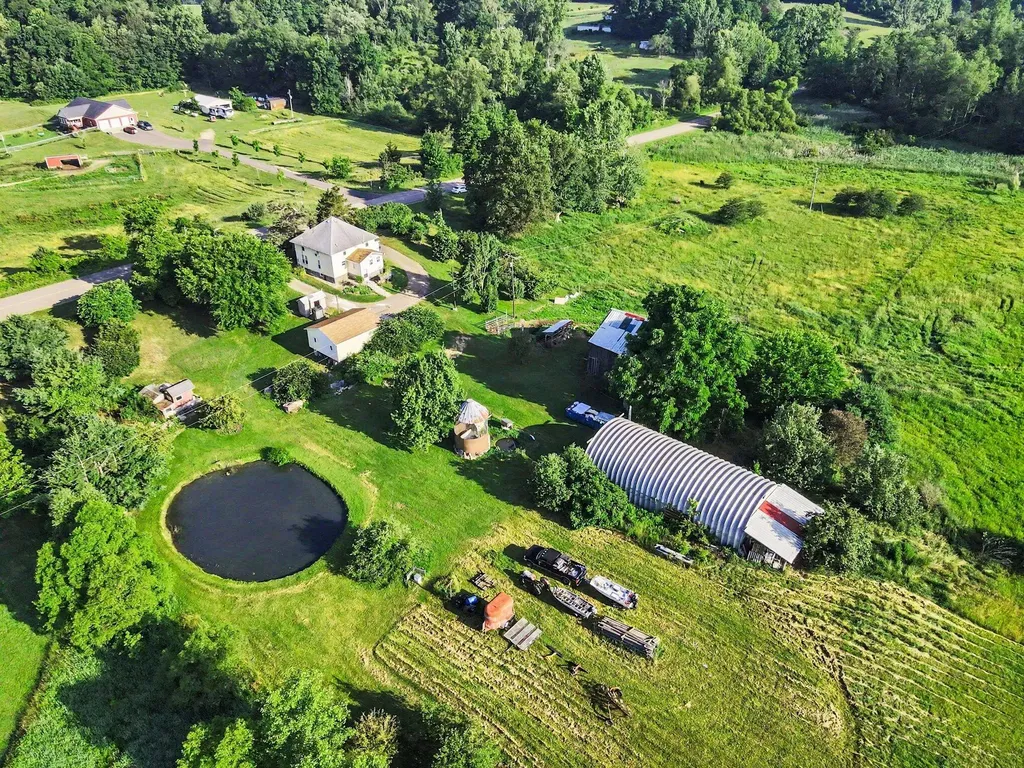 579 38th Street Cheshire Township MI 49010