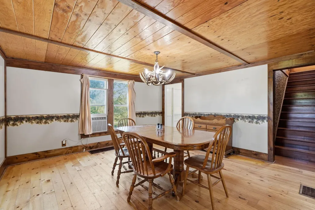 579 38th Street Cheshire Township MI 49010