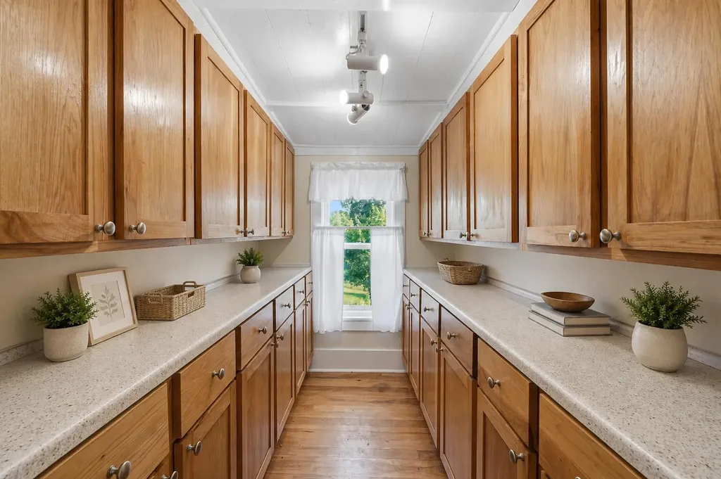 579 38th Street Cheshire Township MI 49010