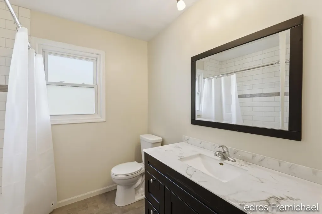 2423 Ridgefield Road Portage City MI 49024