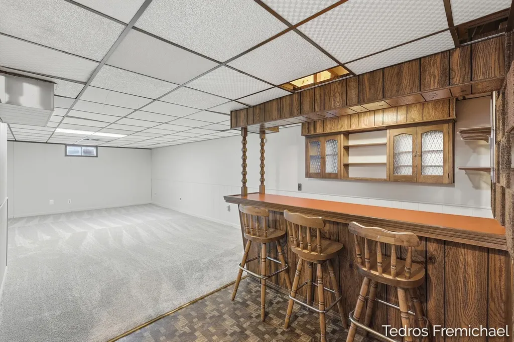 2423 Ridgefield Road Portage City MI 49024