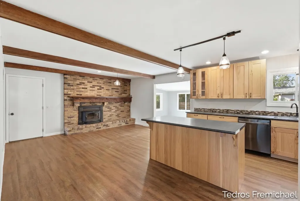 2423 Ridgefield Road Portage City MI 49024