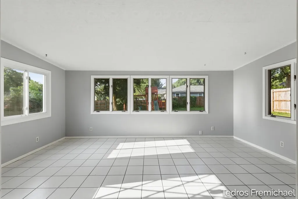 2423 Ridgefield Road Portage City MI 49024