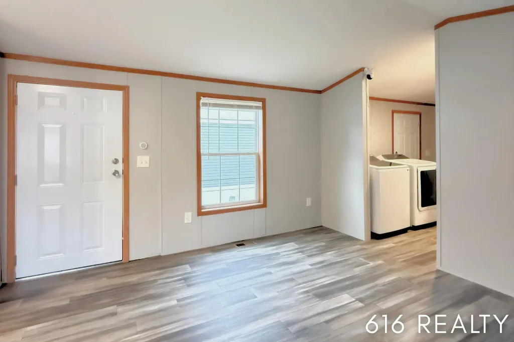 72 N Green Meadow Street SE Gaines Charter Township MI 49548