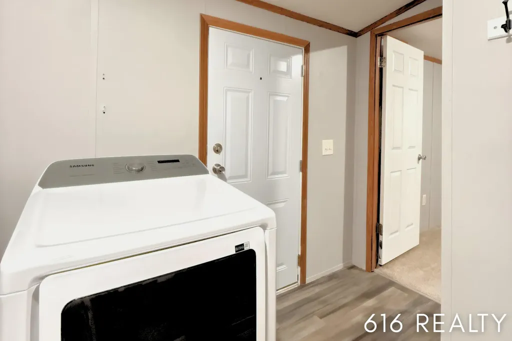 72 N Green Meadow Street SE Gaines Charter Township MI 49548