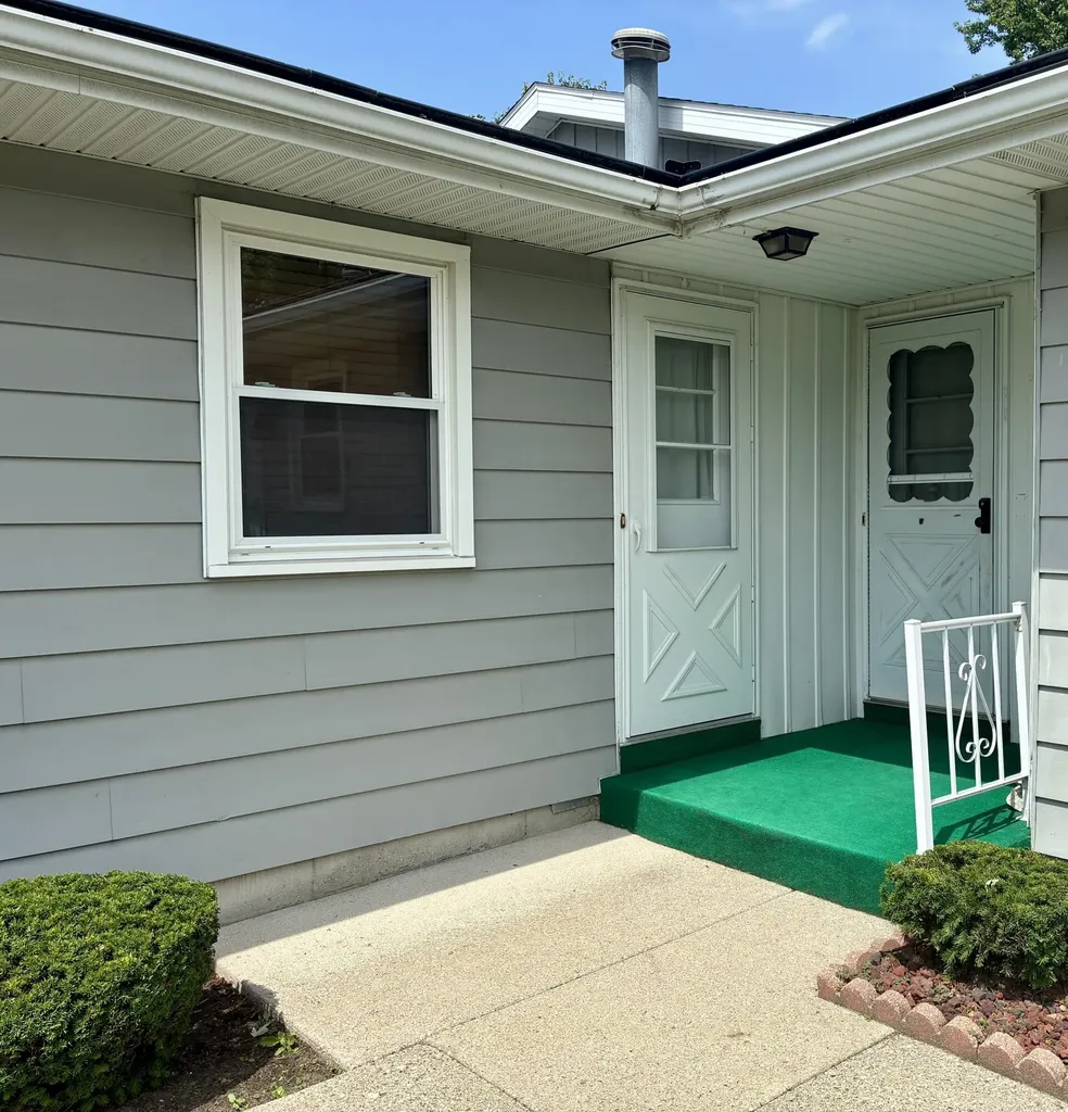 896 Andover Court SE Kentwood City MI 49508