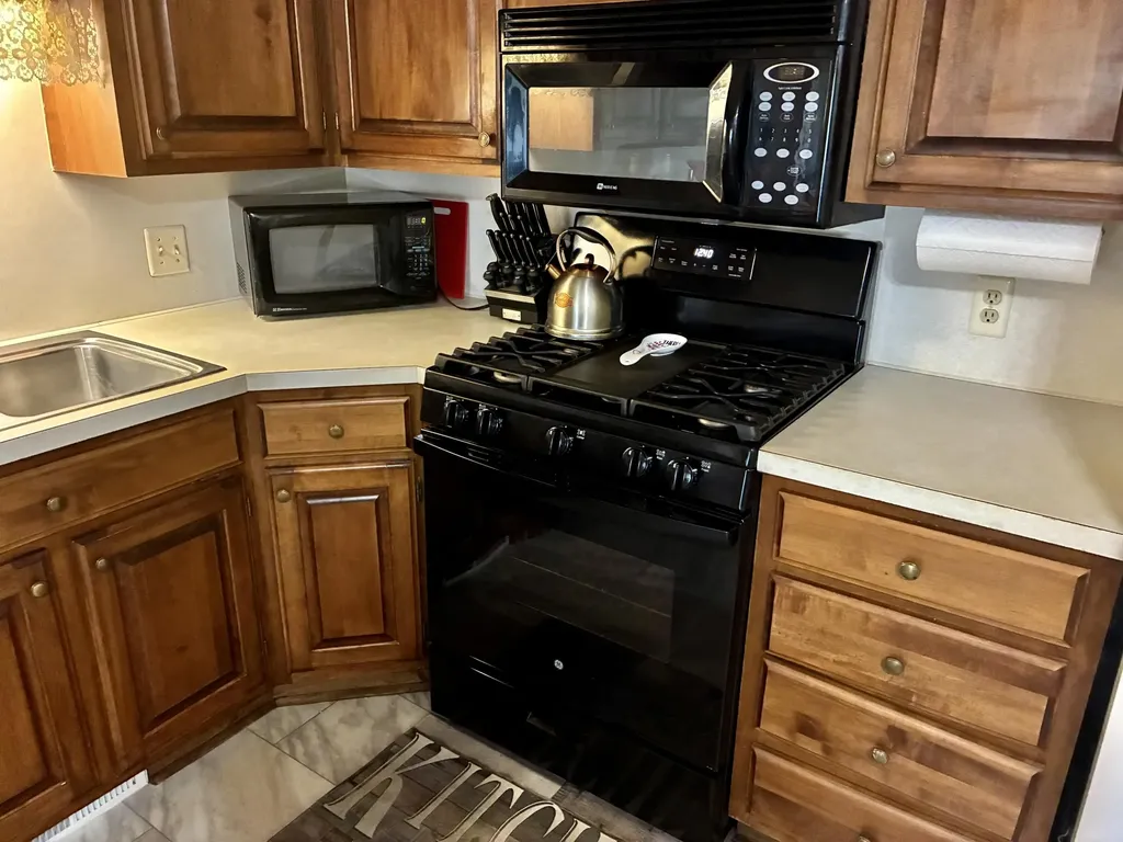 896 Andover Court SE Kentwood City MI 49508