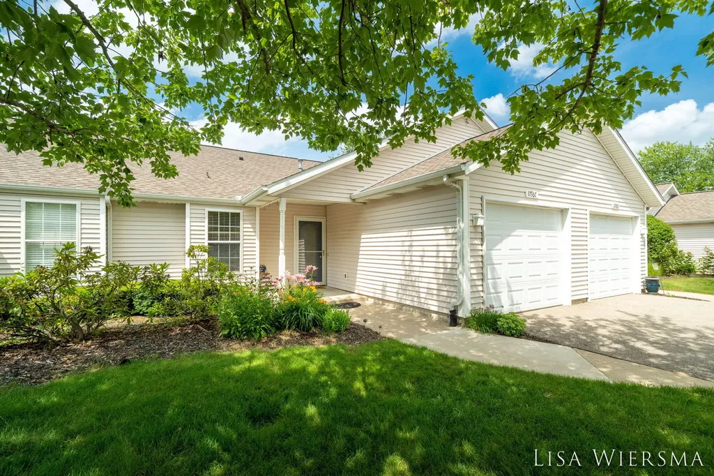 11967 Willow Wood Lane S Holland Charter Township MI 49424