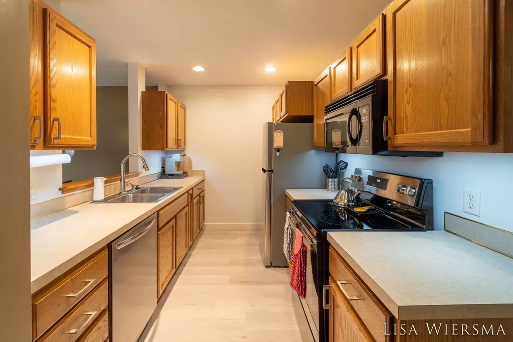 11967 Willow Wood Lane S Holland Charter Township MI 49424