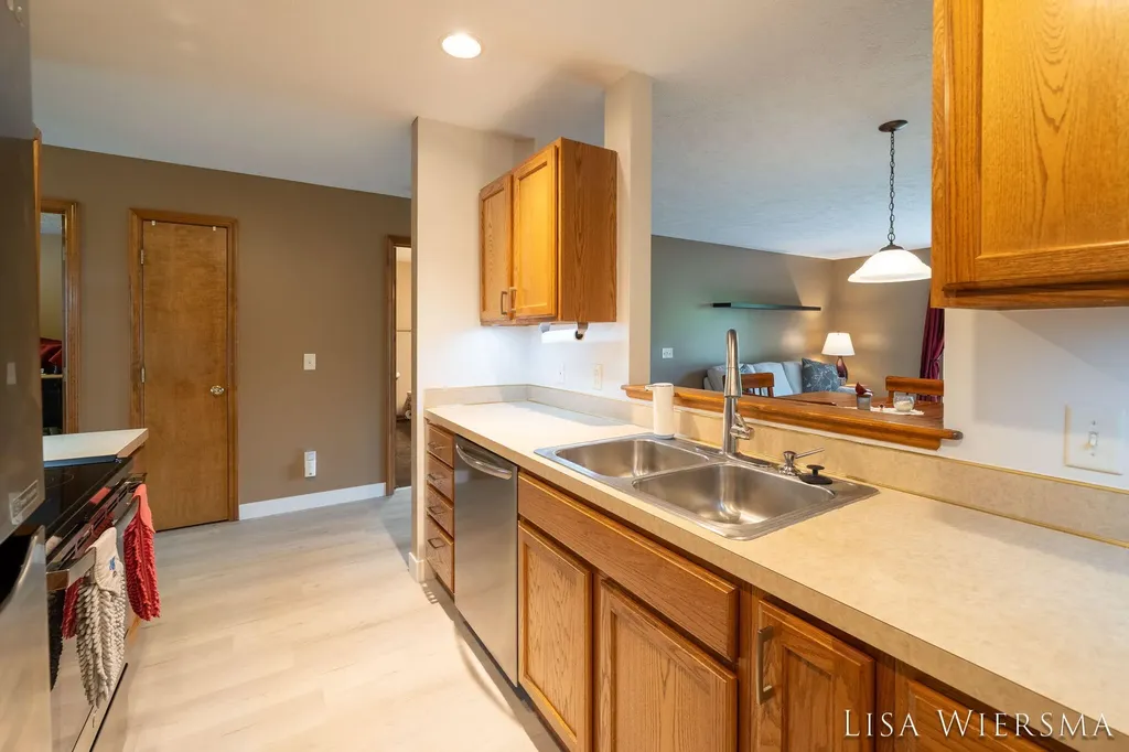 11967 Willow Wood Lane S Holland Charter Township MI 49424