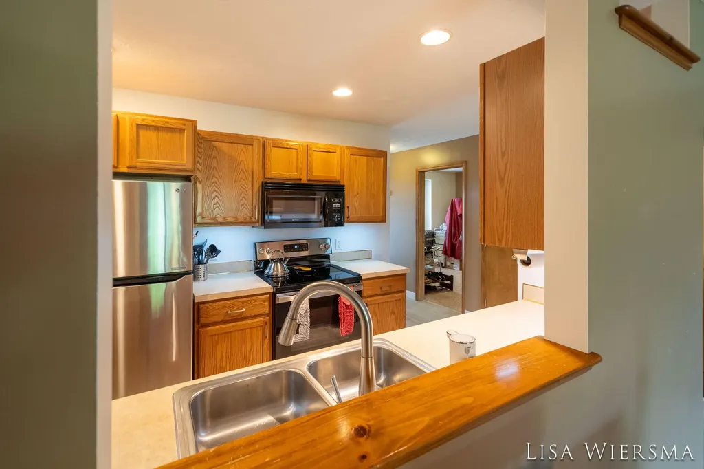 11967 Willow Wood Lane S Holland Charter Township MI 49424