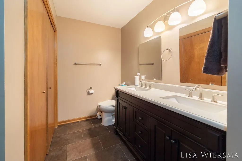11967 Willow Wood Lane S Holland Charter Township MI 49424