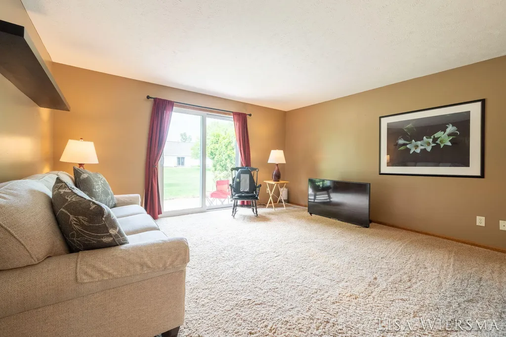 11967 Willow Wood Lane S Holland Charter Township MI 49424