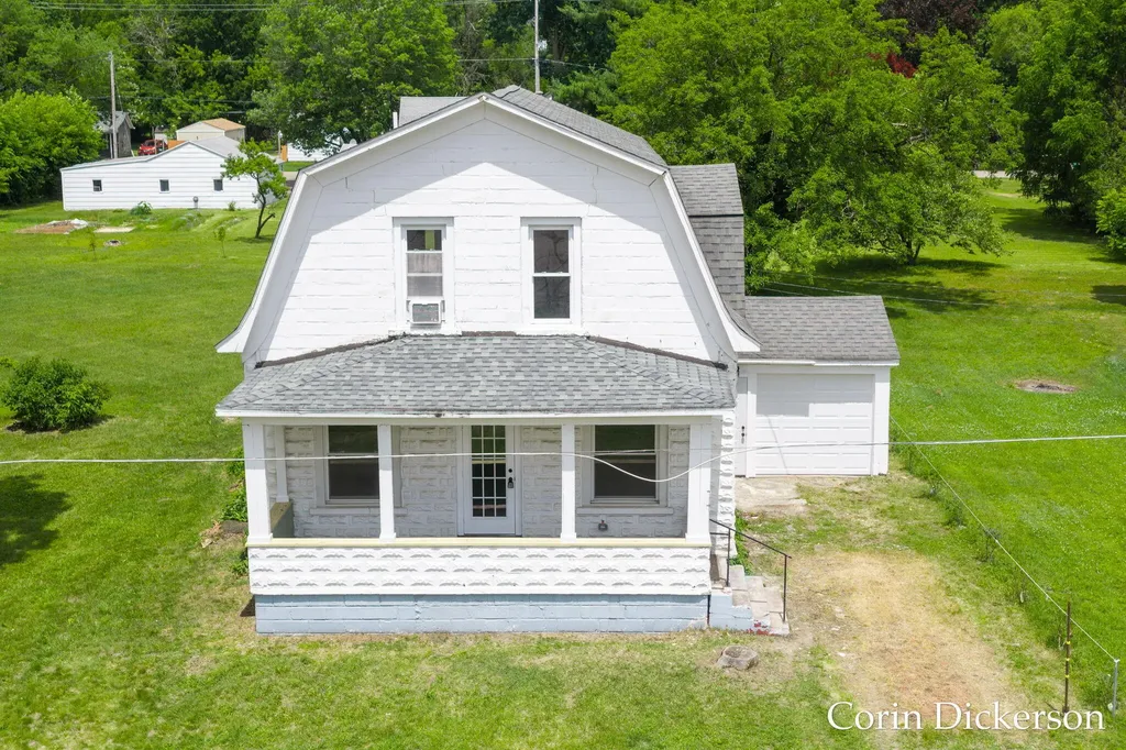 314 Russell Street Allegan City MI 49010