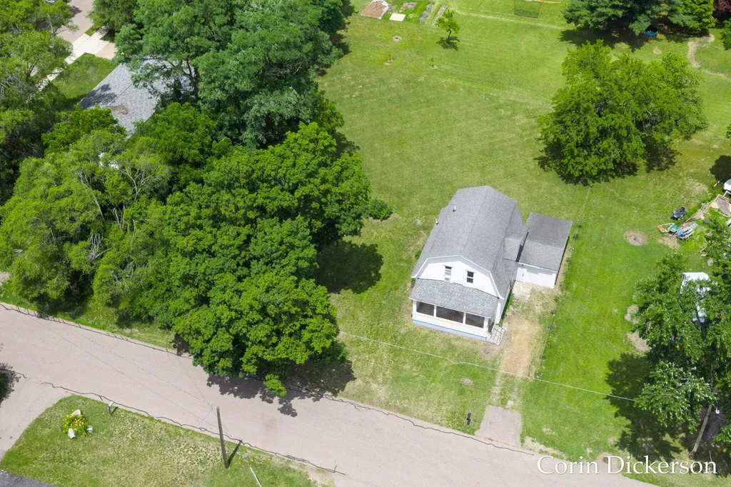 314 Russell Street Allegan City MI 49010