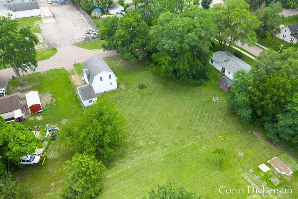 314 Russell Street Allegan City MI 49010