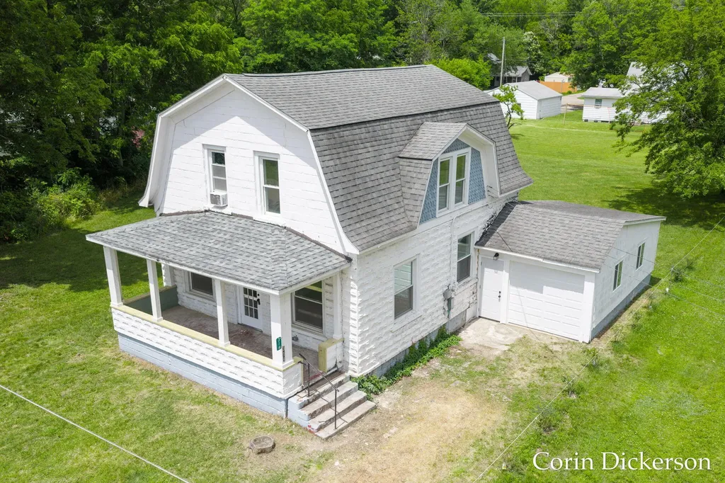 314 Russell Street Allegan City MI 49010