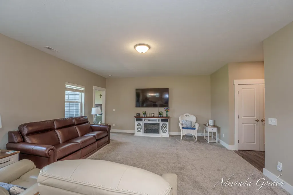 7483 Hardwood Street SE Caledonia Township MI 49316