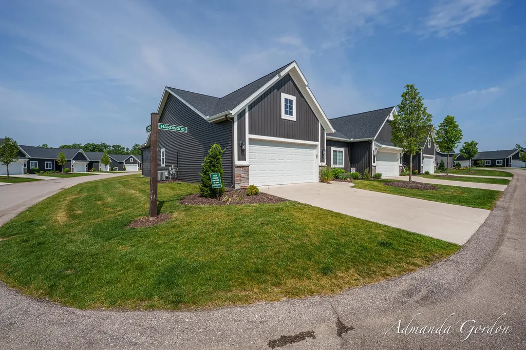7483 Hardwood Street SE Caledonia Township MI 49316