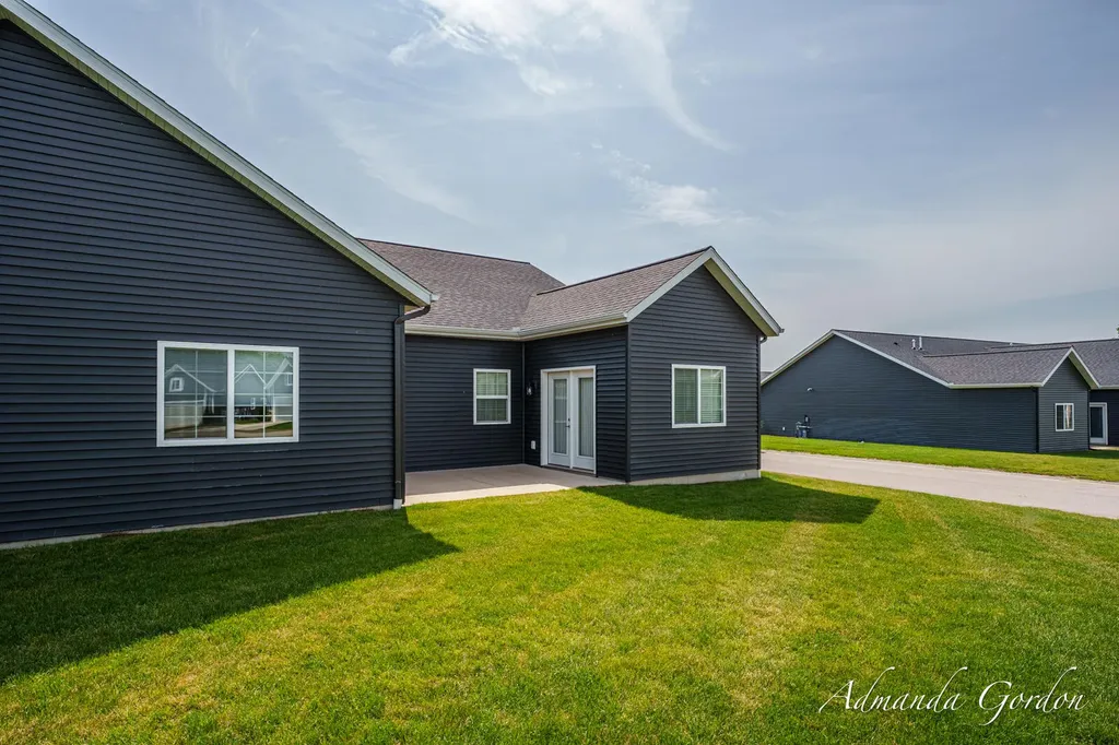 7483 Hardwood Street SE Caledonia Township MI 49316