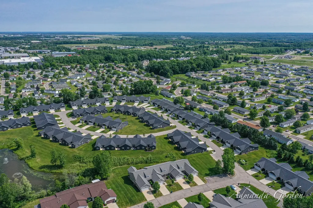 7483 Hardwood Street SE Caledonia Township MI 49316