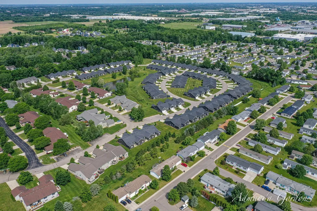 7483 Hardwood Street SE Caledonia Township MI 49316