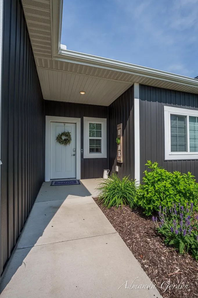 7483 Hardwood Street SE Caledonia Township MI 49316