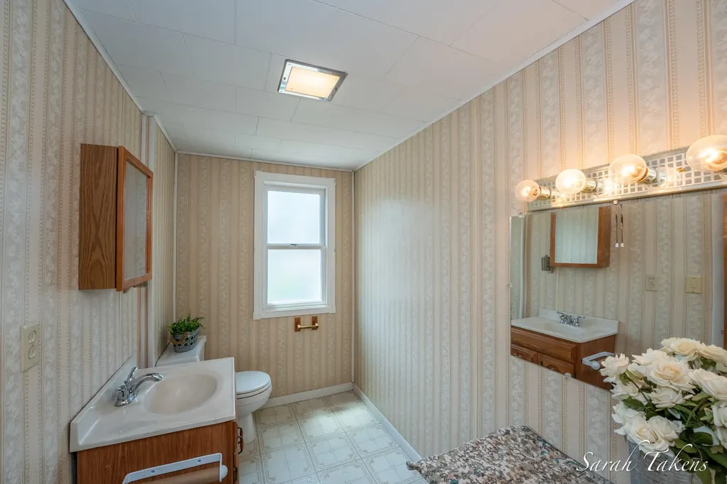926 Franklin Avenue Grand Haven City MI 49417