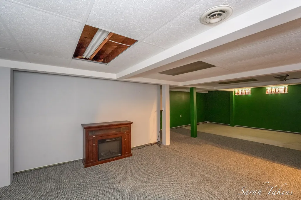 926 Franklin Avenue Grand Haven City MI 49417