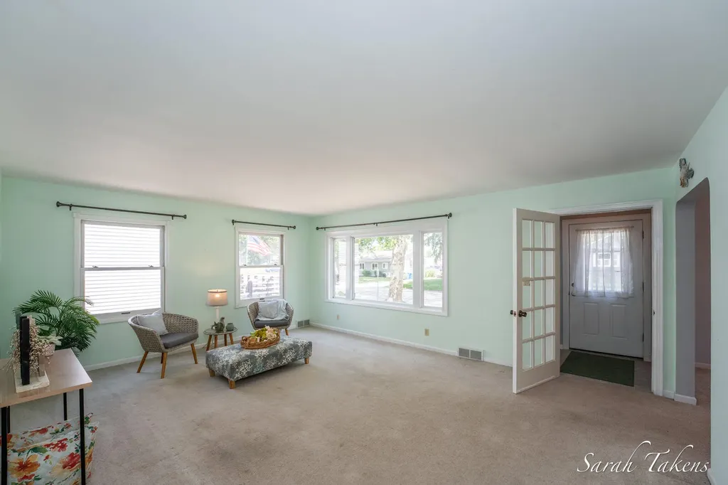 926 Franklin Avenue Grand Haven City MI 49417