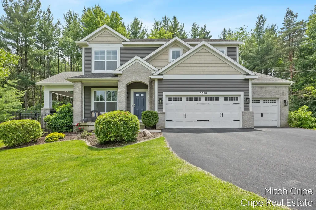 5050 Tiamo Lane NE Cannon Township MI 49341