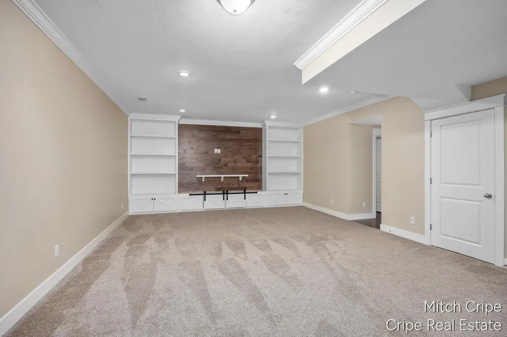 5050 Tiamo Lane NE Cannon Township MI 49341