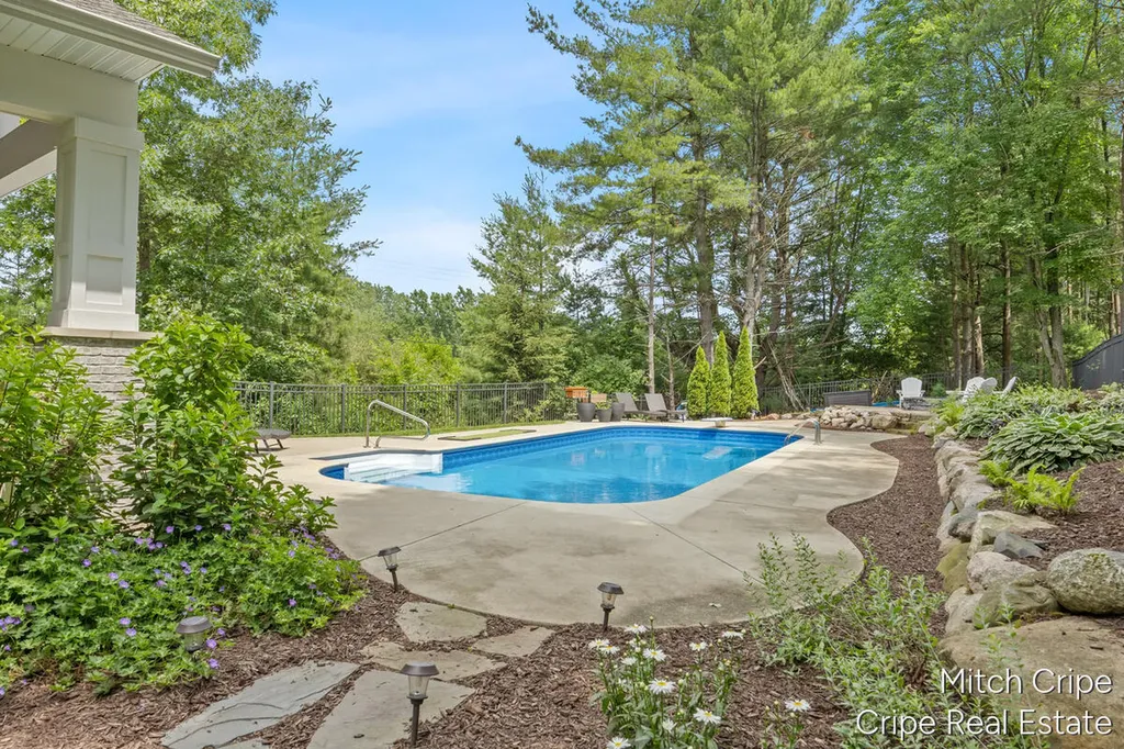 5050 Tiamo Lane NE Cannon Township MI 49341