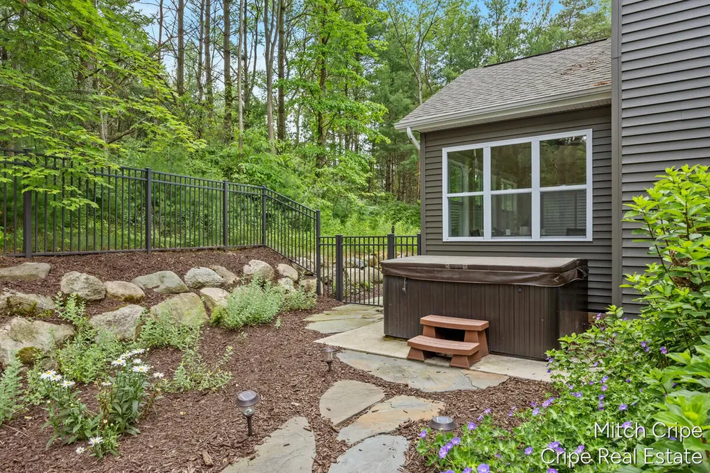 5050 Tiamo Lane NE Cannon Township MI 49341